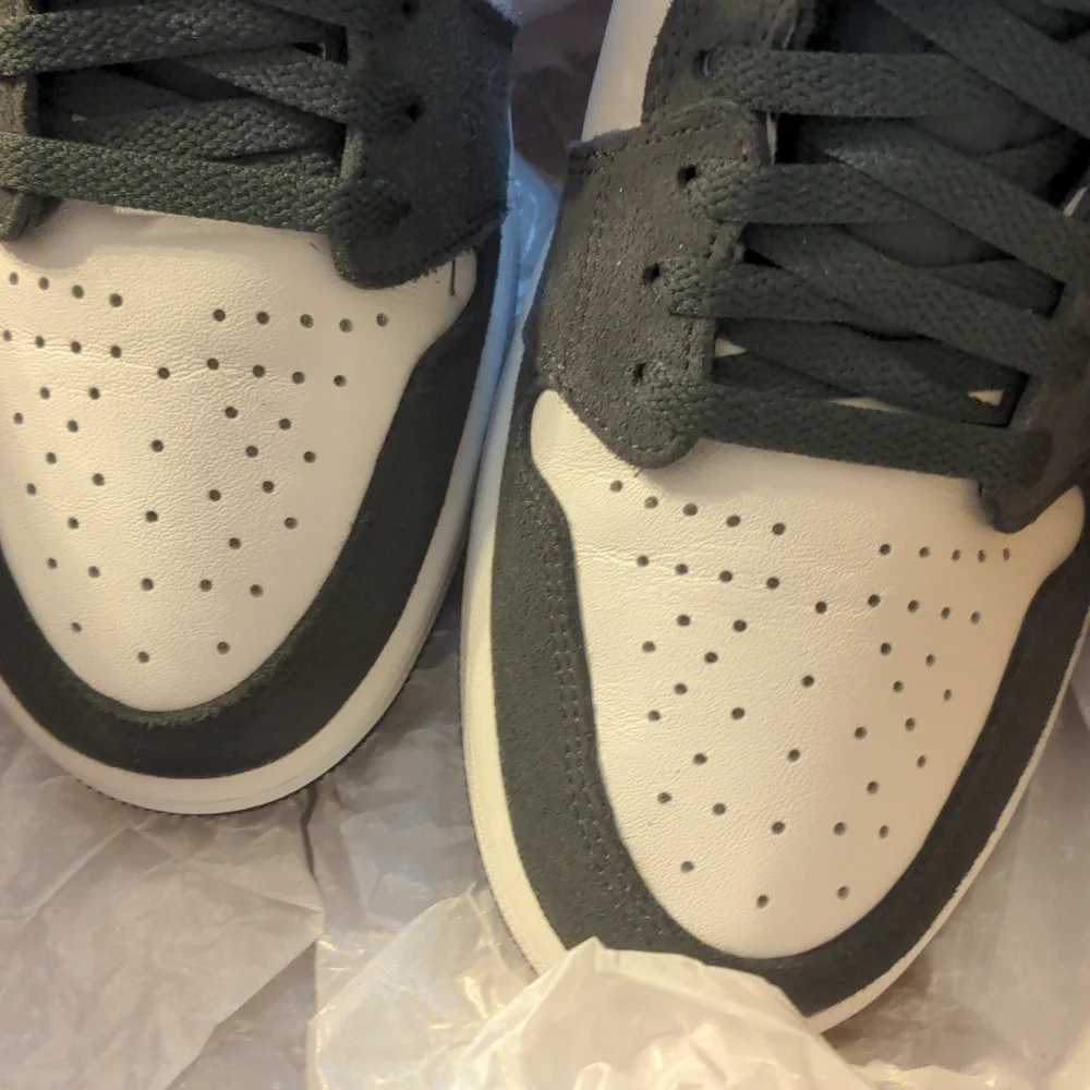 Air Jordan 1 zoom air cmft anthracite 10.5 used in great condition as pictured - Picture 4 of 10